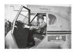 Poster Amelia Earhart in airplane Poster 1